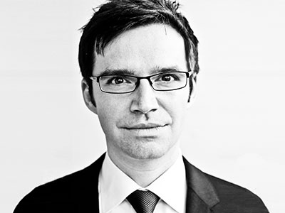 Dr. Florian Artinger